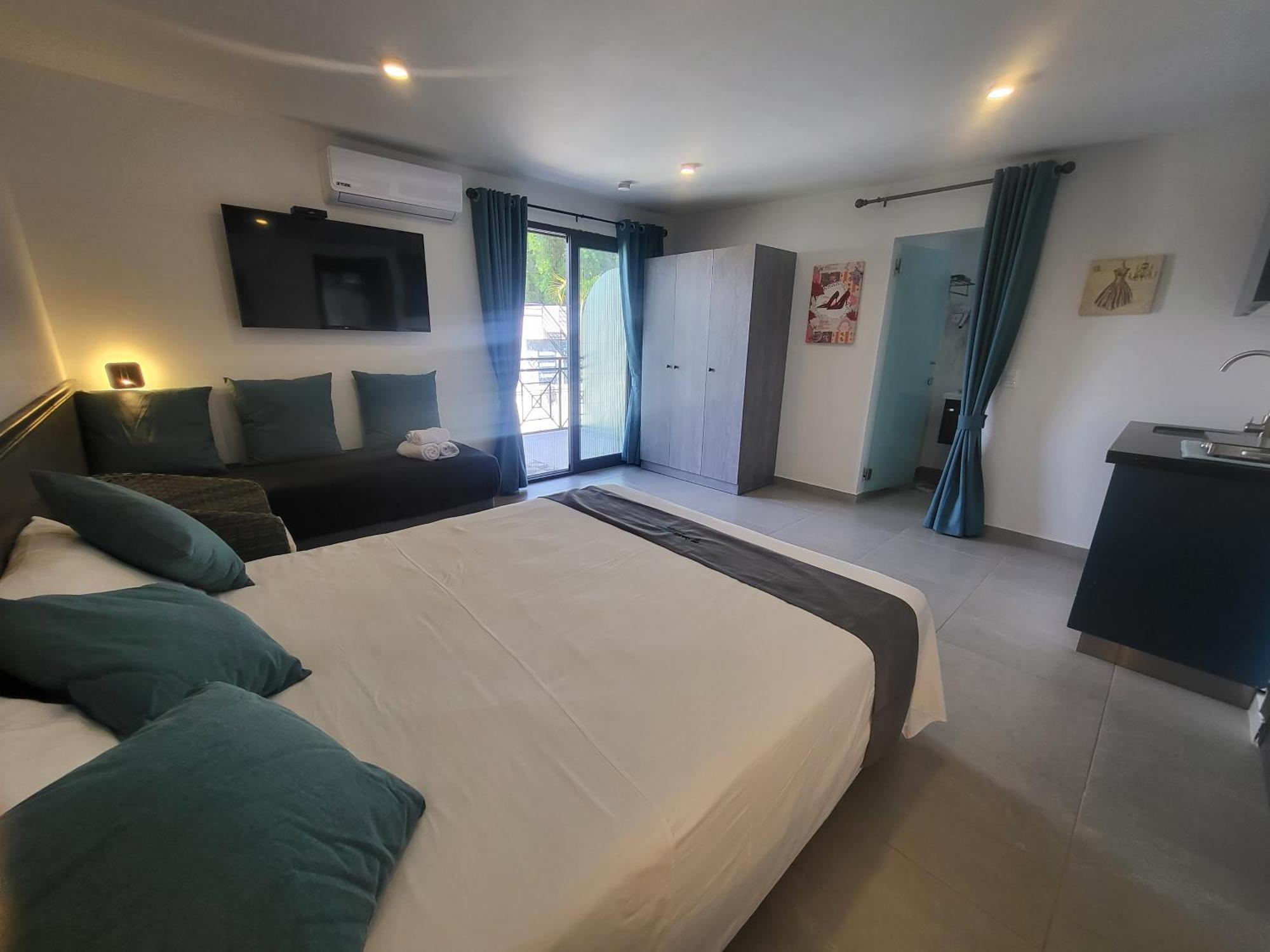 Hotel Oasis-Dream Holidays - La Petite France San Bernardino Zewnętrze zdjęcie